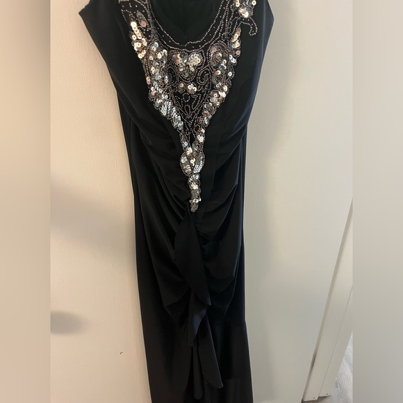 Fancy dress for prom/ outing/ wedding - Picture 4 of 6